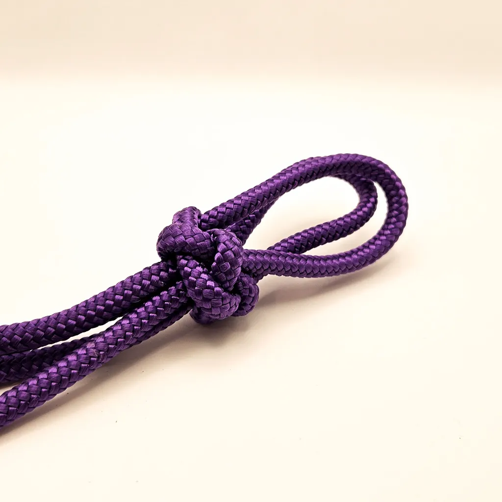 Fiador-knot-Rope-Halter-odessa-purple-detail